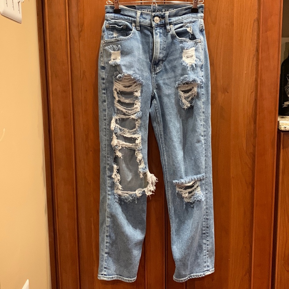American eagle ripped jeans